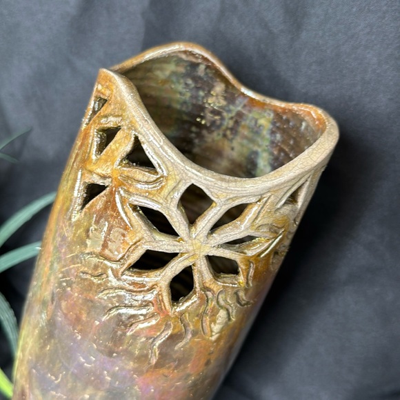 Stamped ROYCROFT RENAISSANCE Raku pottery vase - Picture 11 of 13